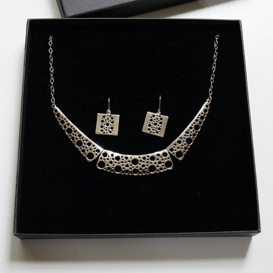 Modernist “Pitsi” Silver Necklace and Earrings Set by Liisa Vitali, Finland (B001)