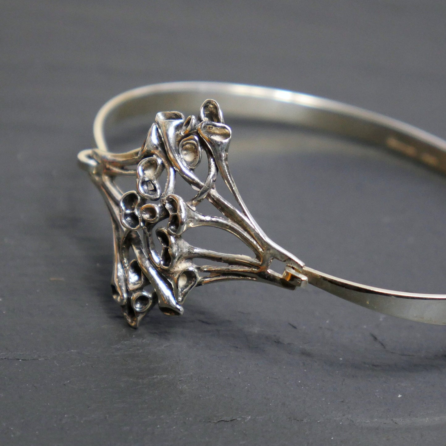 Hannu Ikonen's Iconic Silver Reindeer Moss Bracelet, Modernist Finland Nordic Design (B045)