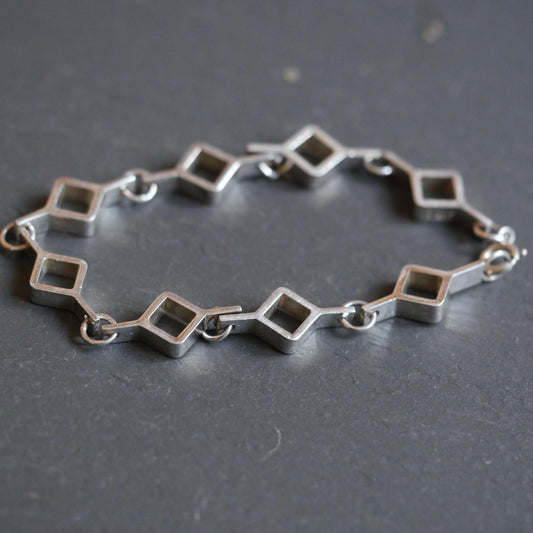 Vintage Modernist Bracelet by Jorma Laine for Kultateollisuus Oy, Finland (B057)